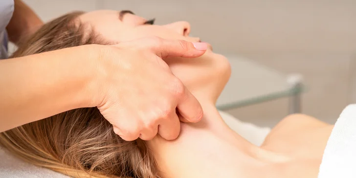 V salonu Relaxační masáže vás čeká 100 min. celotělové manuální lymfodrenáže.