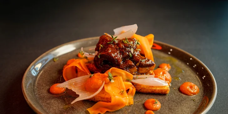5chodové sezónní menu a lahev prosecca v italské restauraci pro 2 osoby