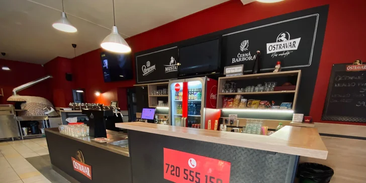 Pro jednoho pizza dle výběru, pro dvě nebo čtyři osoby pizza a třeba i 0,5l pivo Ostravar
