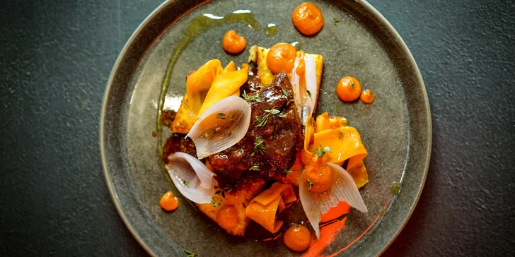 5chodové sezónní menu a lahev prosecca v italské restauraci pro 2 osoby
