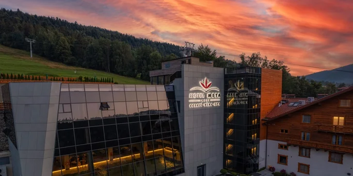 4* hotel přímo na svahu v polských Beskydech: snídaně či polopenze, neomezený wellness