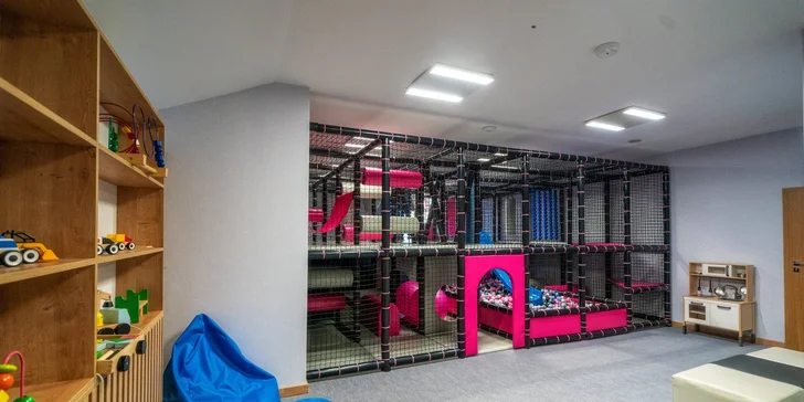4* hotel přímo na svahu v polských Beskydech: snídaně či polopenze, neomezený wellness