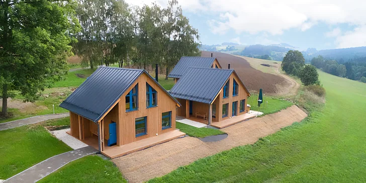 Luxusní chata na Vysočině s neomezeným koupáním ve venkovním sudu