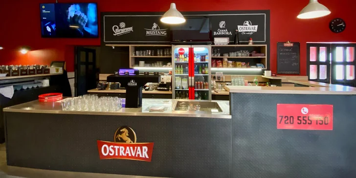 Pro jednoho pizza dle výběru, pro dvě nebo čtyři osoby pizza a třeba i 0,5l pivo Ostravar