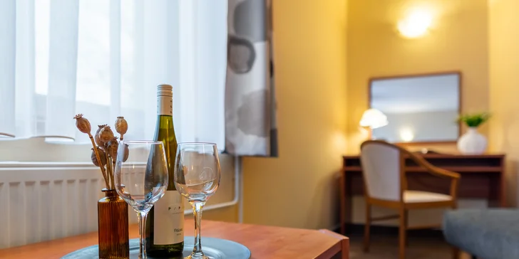 Pobyt v centru Kutné Hory: bufetové snídaně a láhev prosecca