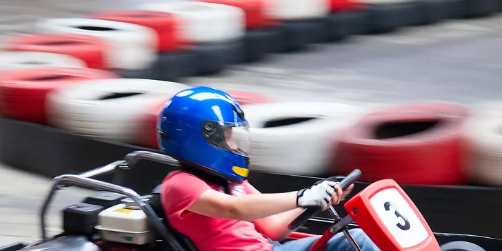Rozjeďte to na nejdelší motokárové trati v ČR: 3× 10minutová jízda pro 1 osobu