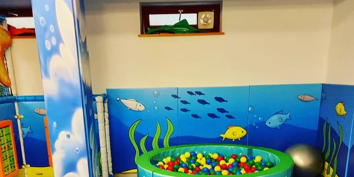 Pobyt ve Slavkově u Brna nejen pro golfisty: hotel přímo na hřišti, se snídaní a vínem