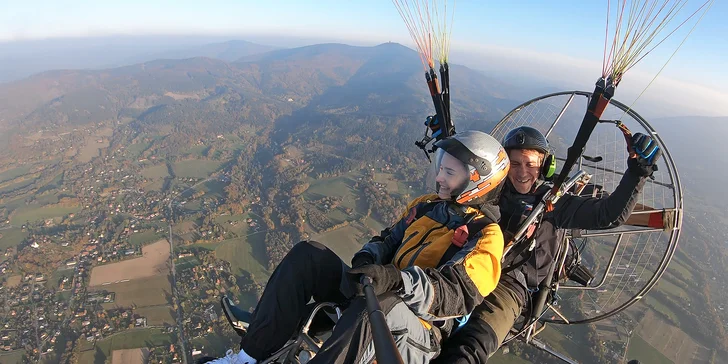 BožíLet na paraglidingové motorové tříkolce: 5, 15 nebo 30 minut letu