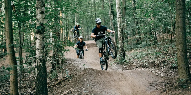 Individuální bikerský kurz v úrovni podle vašeho přání nebo skupinový kurz pro mírně pokročilé