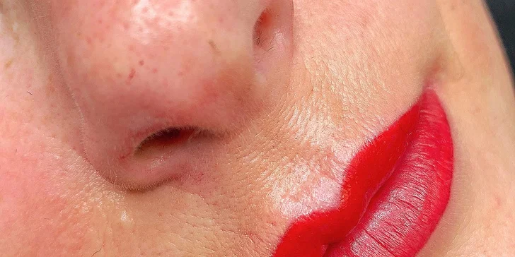 Permanentní make-up: oční linky, obočí pudrovou metodou i výplň rtů