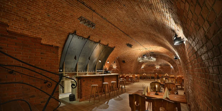 Poznejte Znojmo: krásný hotel se snídaní, večeří, vstupem do wellness i procedurami