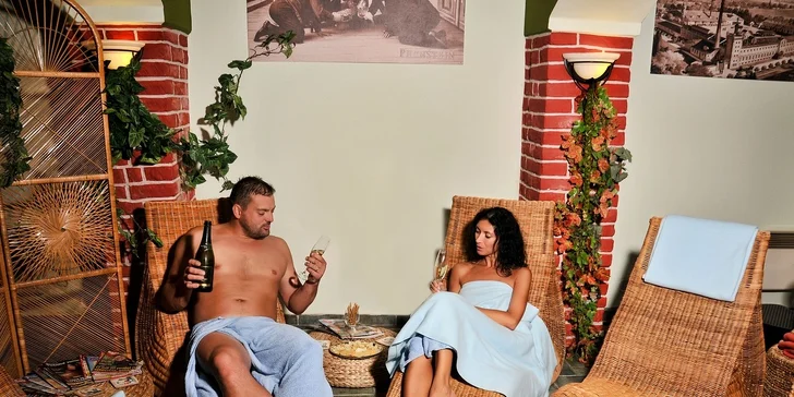 Báječná pivní lázeň a pivní masáž pro dva