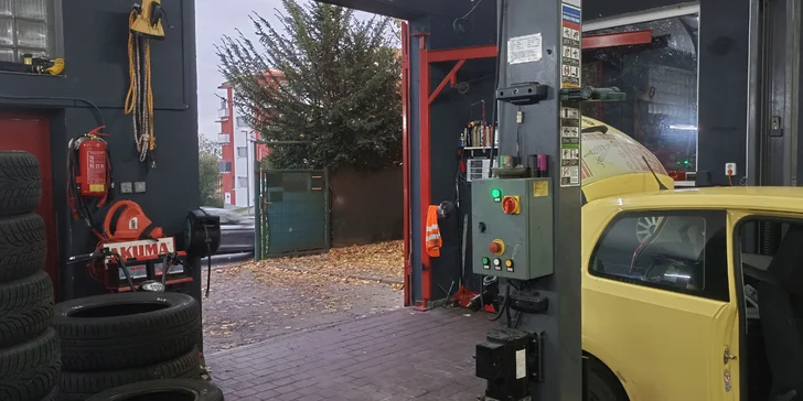 Přezutí kol i s nahuštěním, vyvážením, montáží, kontrola a uskladněním pneumatik