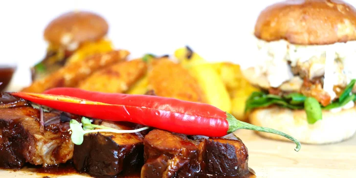 Americké hody v Rožnovském pivovaru: degustační prkno 10 chutí pro 2 osoby