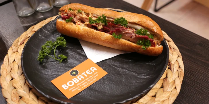 Vietnamská bageta Banh Mi a k ní čaj dle výběru: mléčný, plný ovoce nebo detoxikační