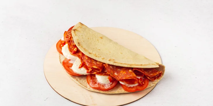Dvě tradiční italské piadiny dle výběru a dva nápoje na místě nebo s sebou