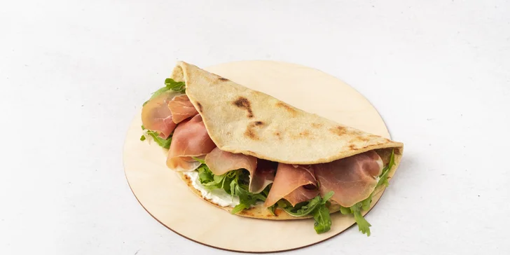 Dvě tradiční italské piadiny dle výběru a dva nápoje na místě nebo s sebou