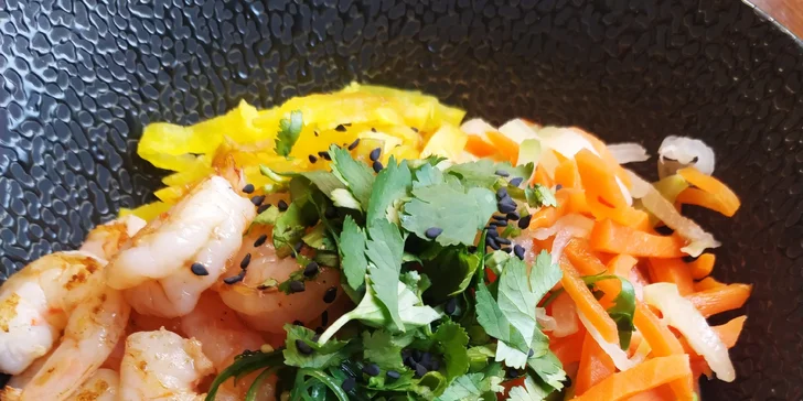 Havajské dobroty dle výběru: teriyaki chicken, vege bowl nebo shrimp bowl