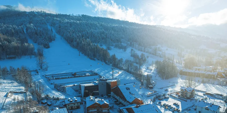 4* hotel přímo na svahu v polských Beskydech: snídaně či polopenze, neomezený wellness