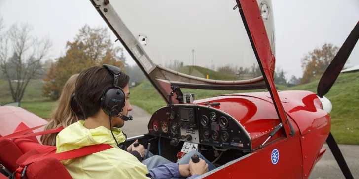 Moderní letoun Zenair CH 601: lety s výhledy na krajinu, zámky i hrady