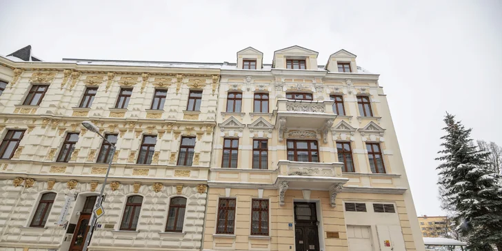 Načerpejte síly: odpočinkový pobyt v lázeňském městě se snídaní a láhví sektu