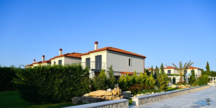 Krásná dvoupatrová vila až pro 6 osob v Řecku na Chalkidiki. Bydlení u moře v naprostém soukromí