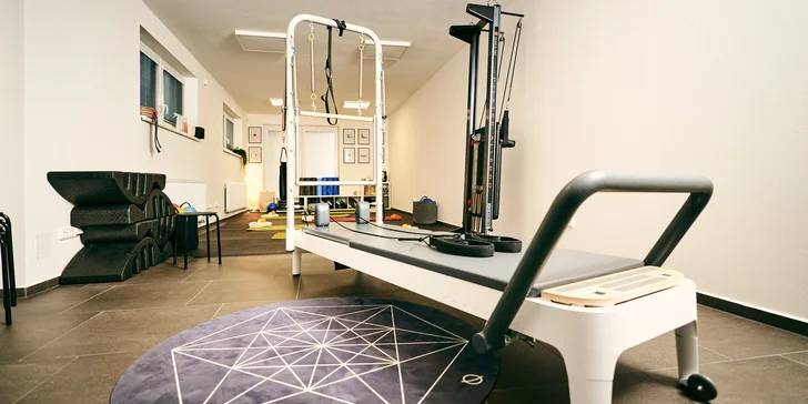 Skupinové lekce jógy nebo pilates v malých skupinkách 7 osob: 1, 5 nebo 10 lekcí