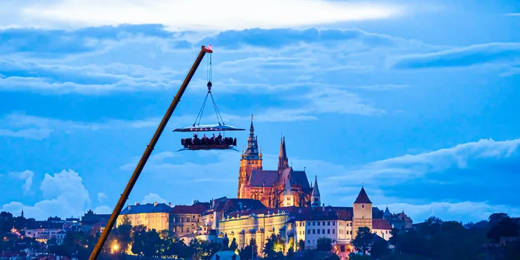 Premium Lunch in the Sky: 3chodové menu od kuchaře z Grandhotelu Pupp podávané v oblacích