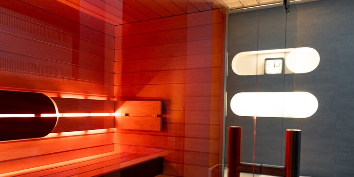 Privátní wellness jen pro vás dva: finská sauna, vířivka i lahev sektu