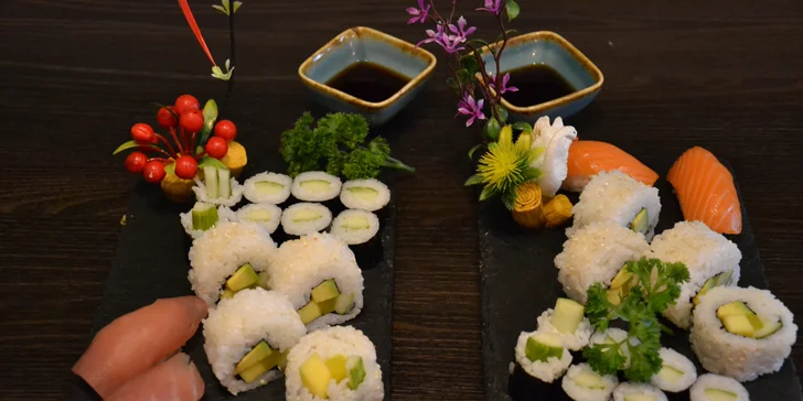 Sushi sety pro 2 osoby: restaurace v Pražské v centru Liberce, 20 až 48 kousků