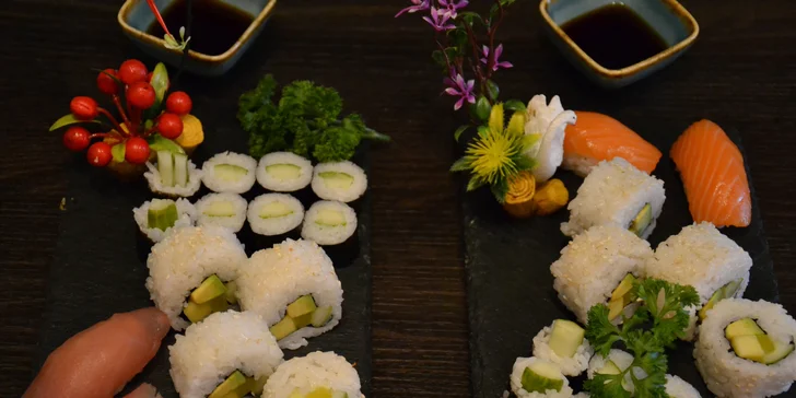 Sushi sety pro 2 osoby: restaurace v Pražské v centru Liberce, 20 až 48 kousků