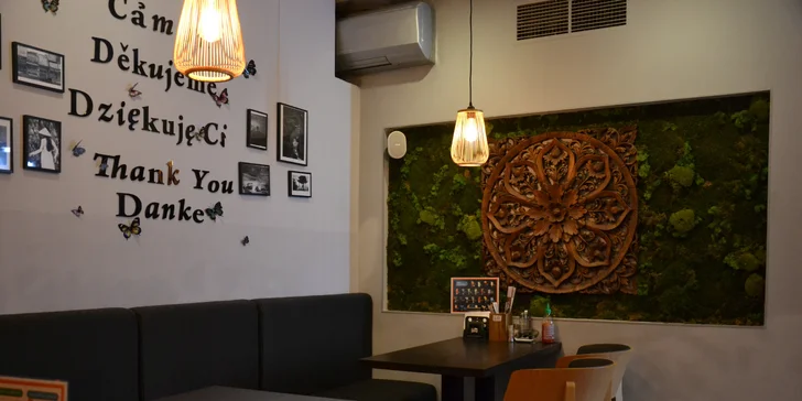 Sushi sety pro 2 osoby: restaurace v Pražské v centru Liberce, 20 až 48 kousků