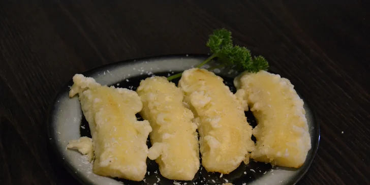 Asijské menu pro dva: kari, wok, ramen, poke, na výběr také tradiční předkrmy a dezerty
