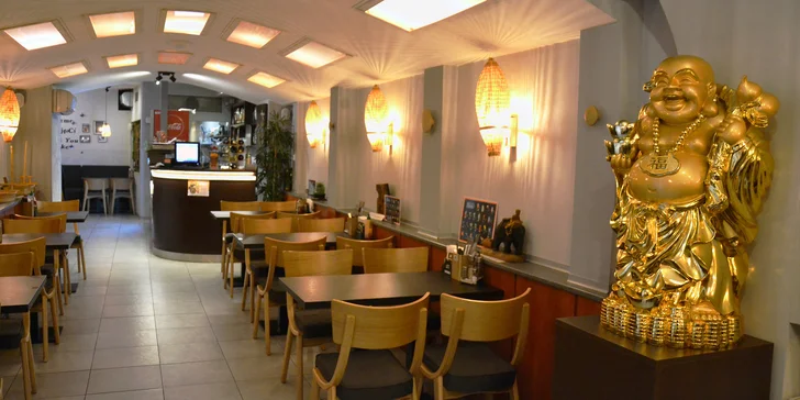 Sushi sety pro 2 osoby: restaurace v Pražské v centru Liberce, 20 až 48 kousků