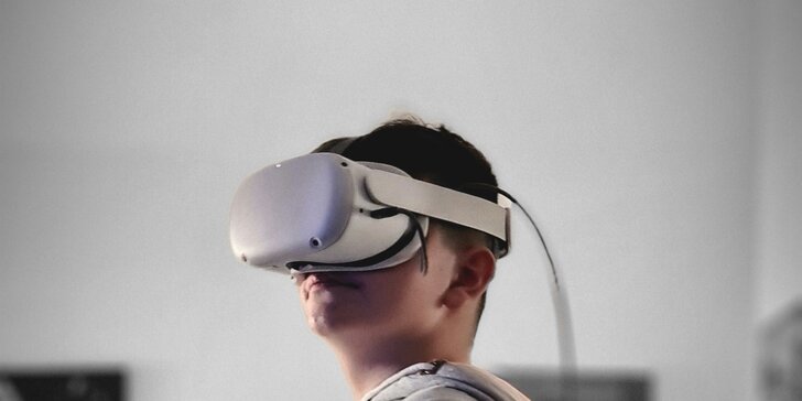 Zapůjčení VR setu Meta Quest 2 i s posláním domů: celý den či víkend ve virtuální realitě