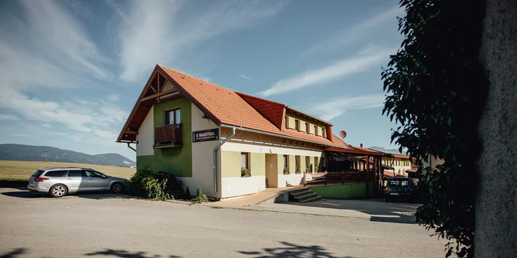 Parádní pobyt s krásnou slovenskou přírodou v okolí: polopenze, 90 min. v saunách a vířivce