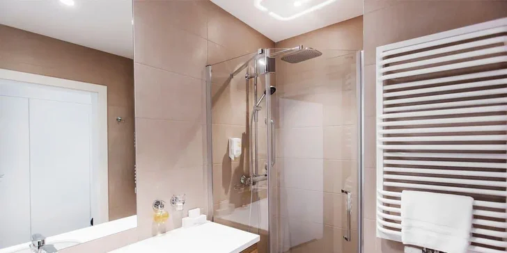 Až 15 dní v moderním hotelu v Gdaňsku: polopenze a relax v saunách