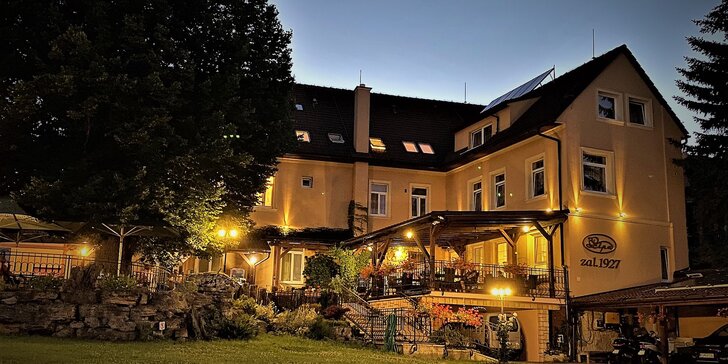 Pobyt v 3* hotelu u Bojnického zámku: snídaně, lahev vína i apartmán pro 4 os.