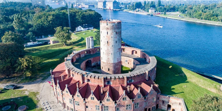 Až 15 dní v moderním hotelu v Gdaňsku: polopenze a relax v saunách