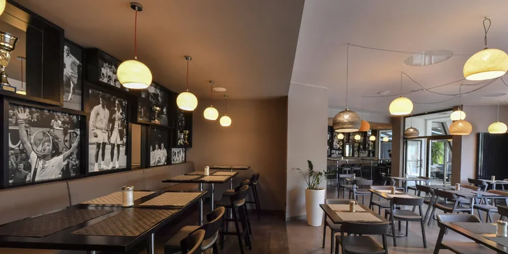 Club sandwich či burger s trhaným hovězím a příloha dle výběru pro 1 i 2 osoby