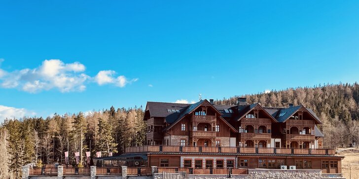 Luxusní pobyt v 5* hotelu: aktivní relaxace v horách, snídaně, neomezený wellness i výlety po okolí