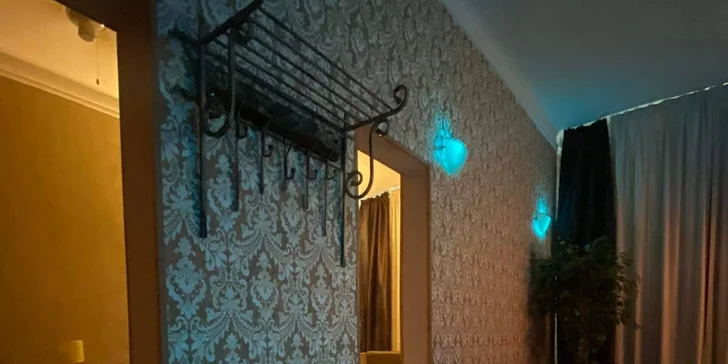 Privátní wellness se saunou a vířivkou: 2 hodiny relaxace, víno i posezení u krbu