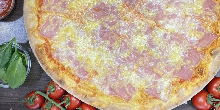 Vyberte si podle chuti: 1 nebo 2 pizzy o průměru 40 cm z nabídky celkem 20 druhů