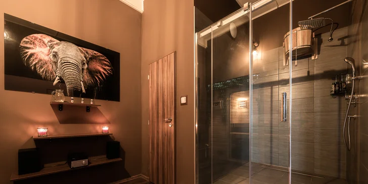 Privátní wellness pokoje v různých stylech: hydromasážní vana, sauna i relax zóna