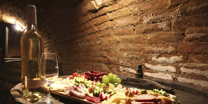 Pobyt v Zaječí: snídaně i degustace ve vinném sklípku a vstup do wellness