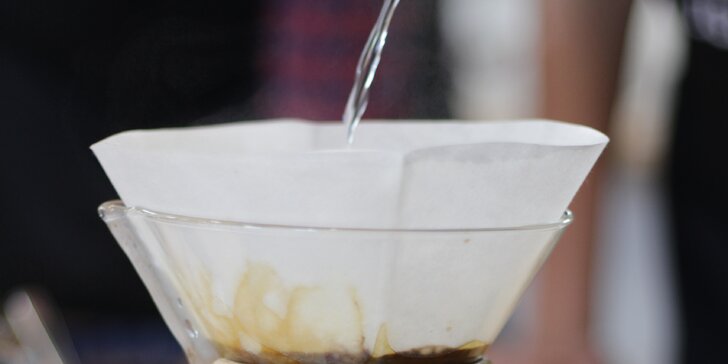 Kávové kurzy: domácí příprava kávy, dokonalé espresso, zážitkové pražení i latte art