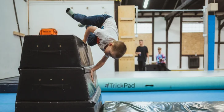Vyzkoušej si, jaké to je být ninjou: vstup do Parkour Parku na 120 minut pro 1 i 2 osoby