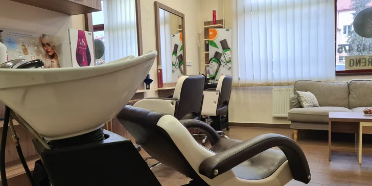 Kadeřnické služby: konzultace, mytí, střih, hluboká regenerace, styling i barvení