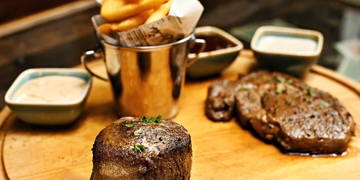 Steakové menu pro dva: maso z vlastního chovu, hranolky, domácí zmrzlina i prosecco