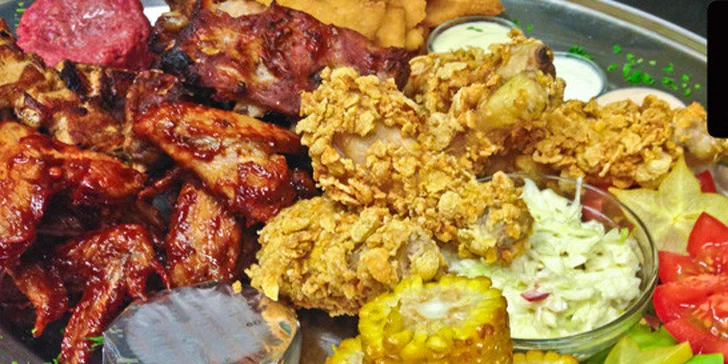 Velkolepá hostina s masem, sýry, přílohami a dipy